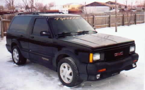 1993 GMC Typhoon in Winter