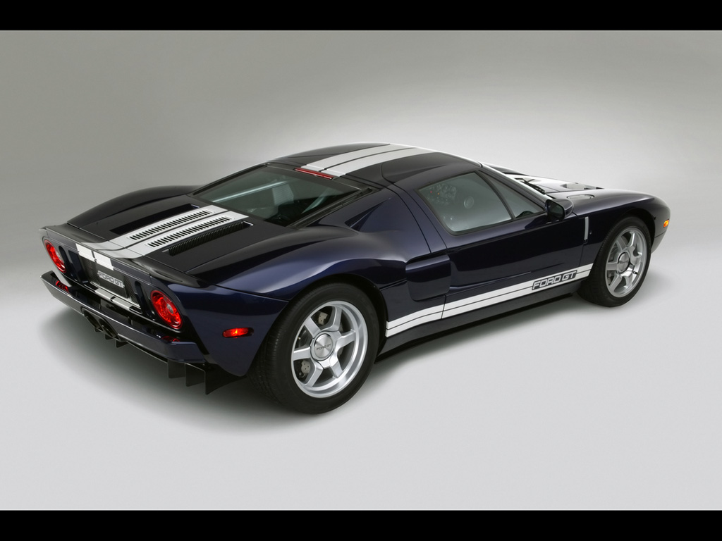 2005 Ford GT Blue Studio
