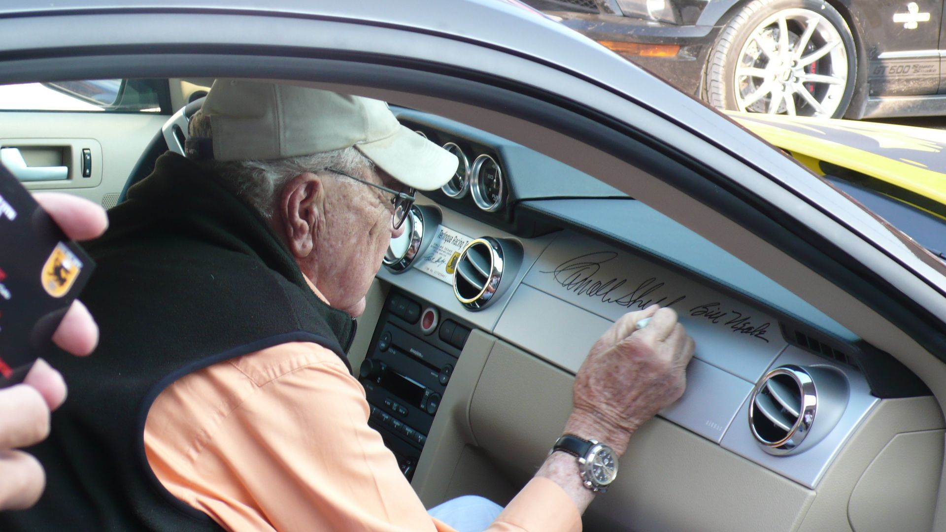 Carroll Siging My Car At Terlingua 2008