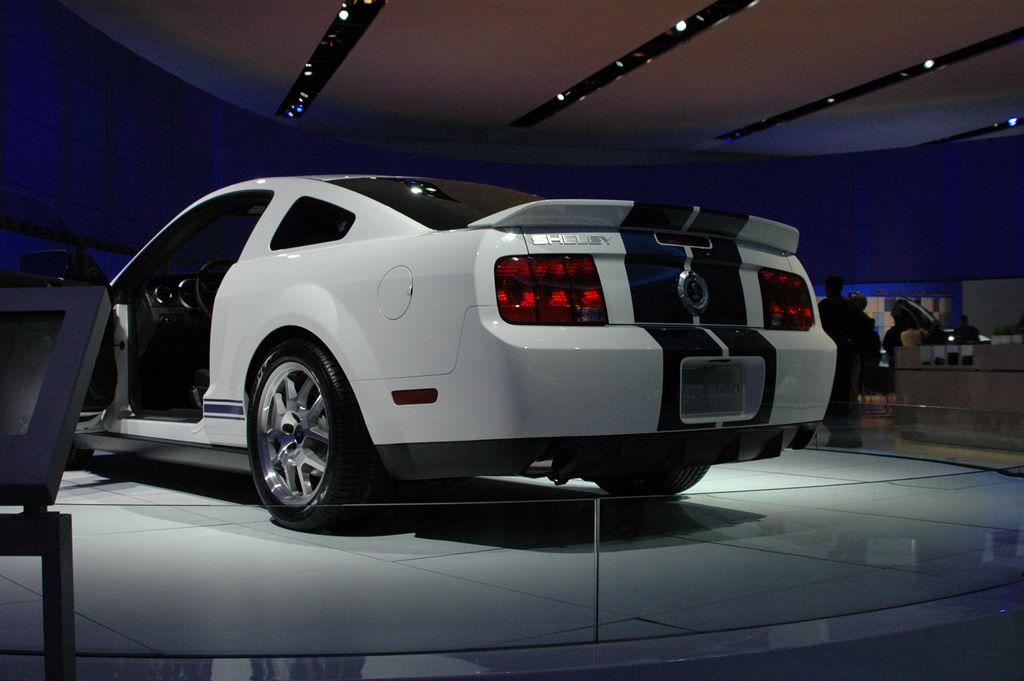NAIAS 2006 White 2007 Ford Shelby GT500