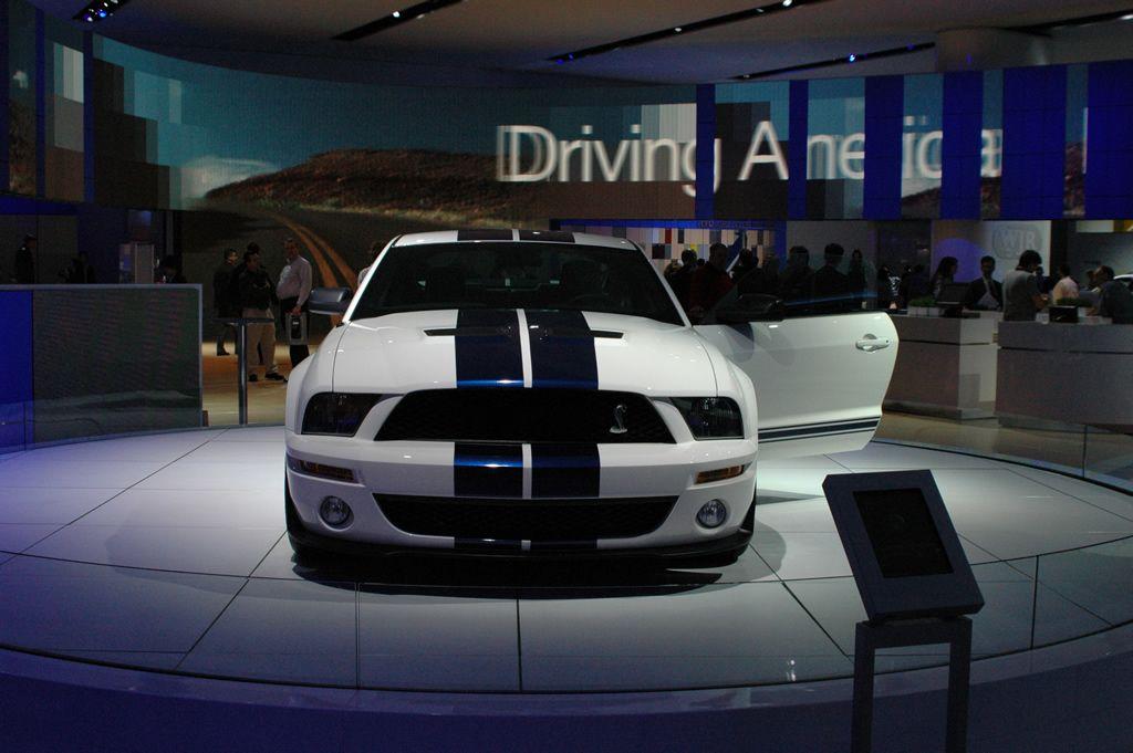 NAIAS 2006 White 2007 GT500