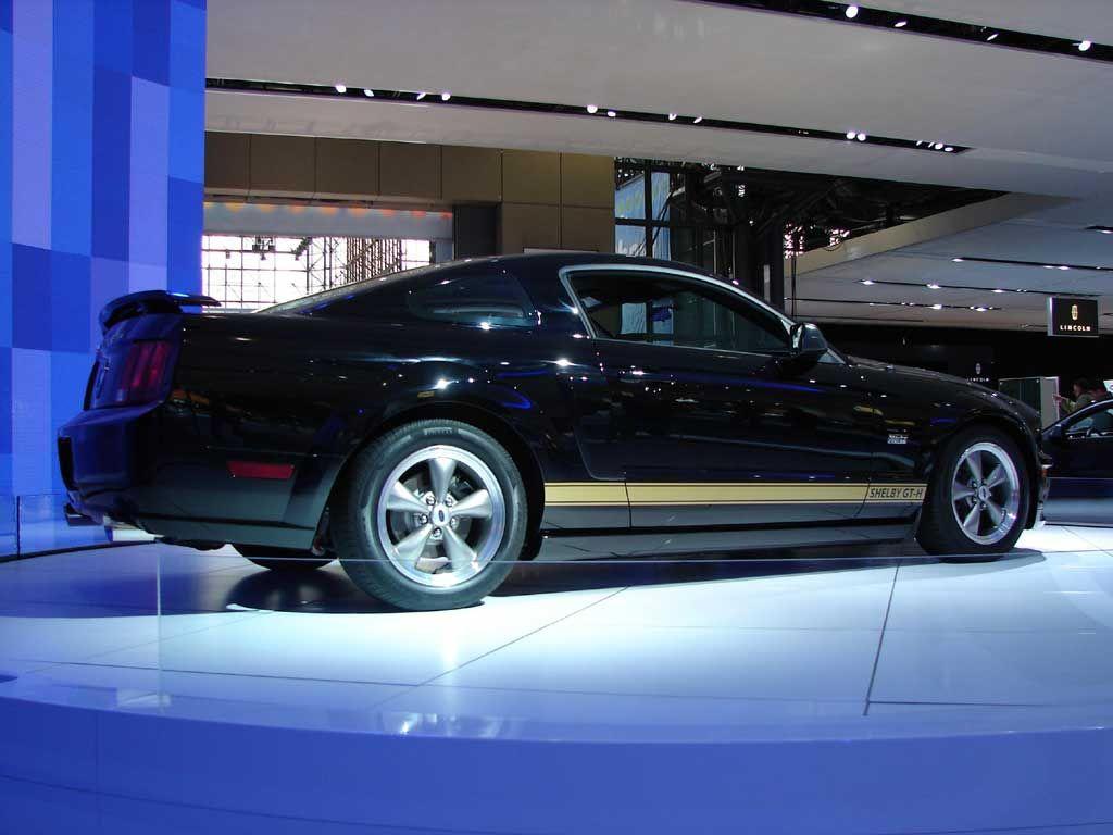 Shelby GT350 Hertz